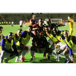 Paraná Clube encara o Cruzeiro de Felipão no Mineirão